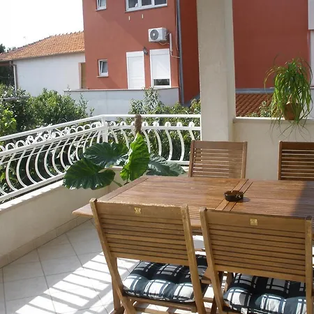 Suzi Appartement *
