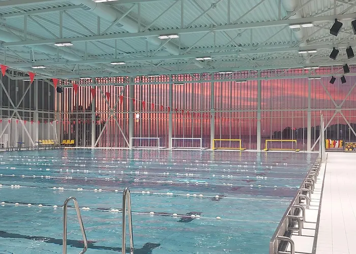 Family Suzi Ρόβινι