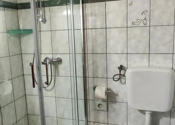 아파트 Family Suzi 로비니