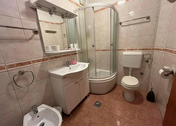 아파트 Family Suzi 로비니